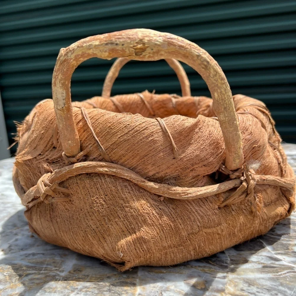 Vintage Tan Willow, Stained Bark, Curly Branch,‎ Basket, Large